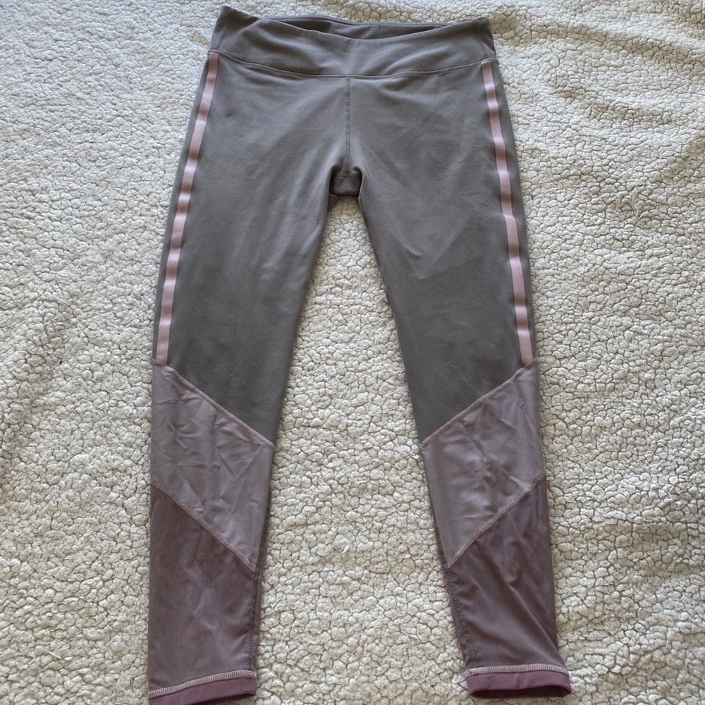 Fabletics Mid Rise Mesh PowerHold Legging